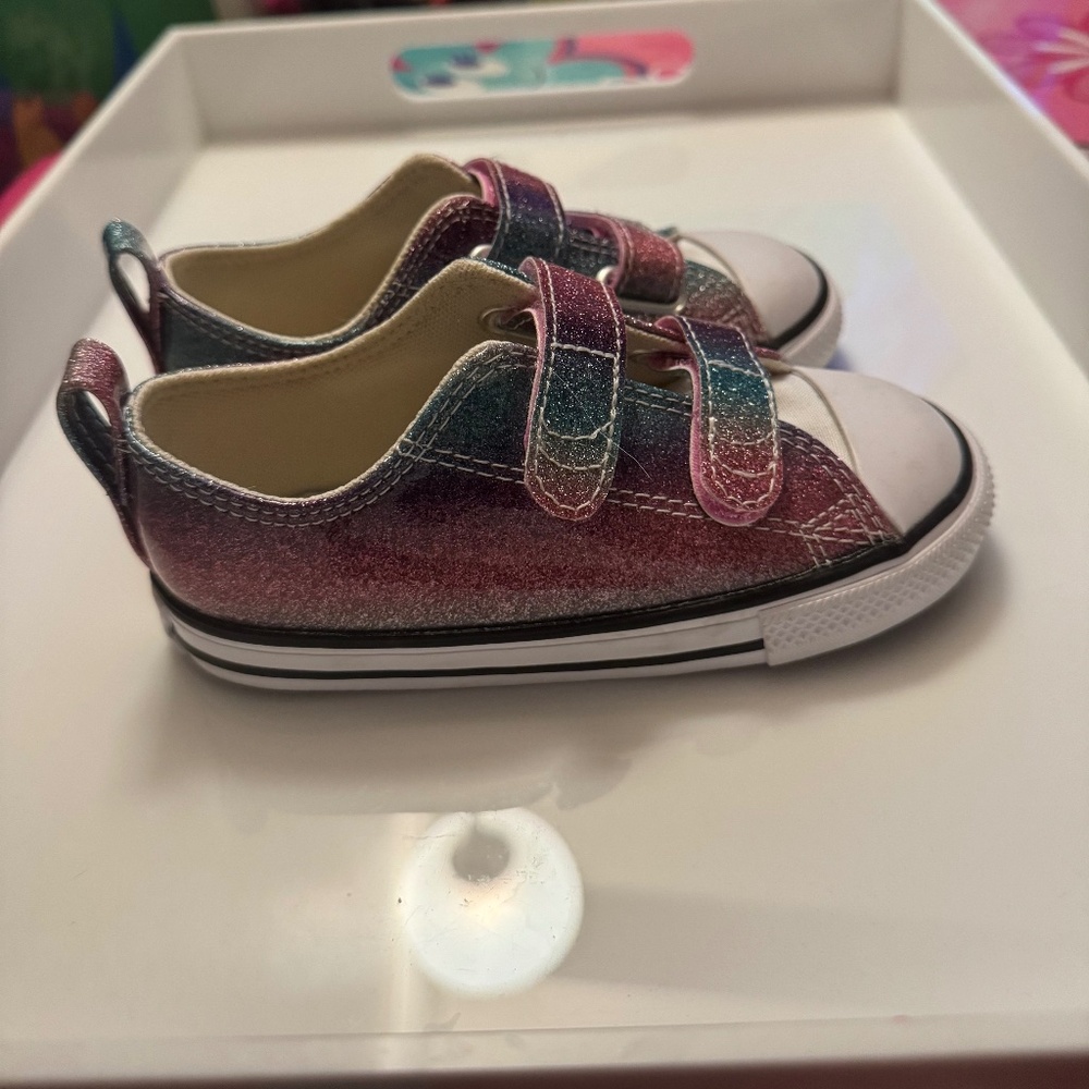 Converse - Picture 3 of 3
